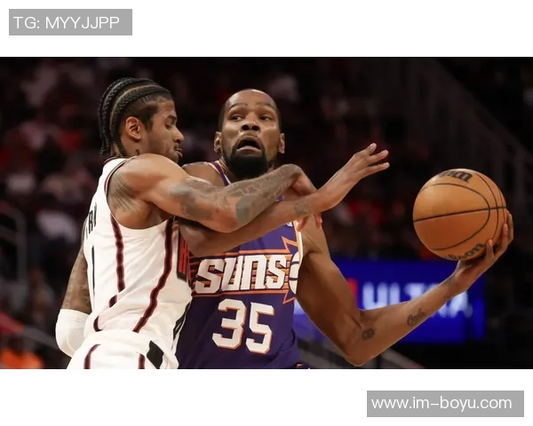 太阳队半场领先独行侠10分布克表现出色贡献16分狄龙助攻3次表现抢眼